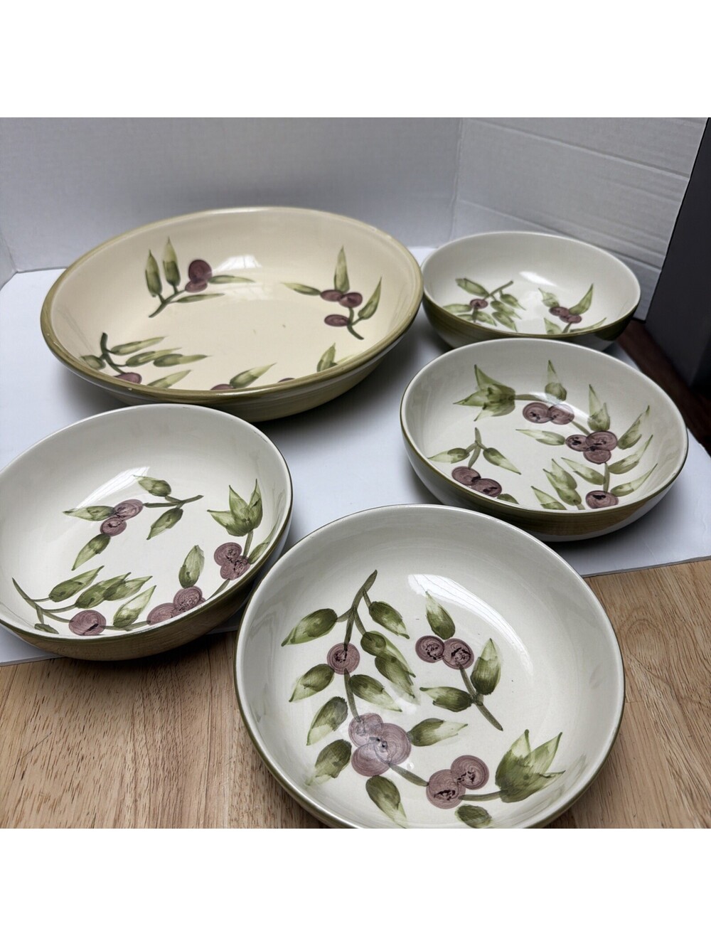Vintage Salad Set Lg Serving Bowl 4 Individual Bowls Olive Design Ceramic 80’s